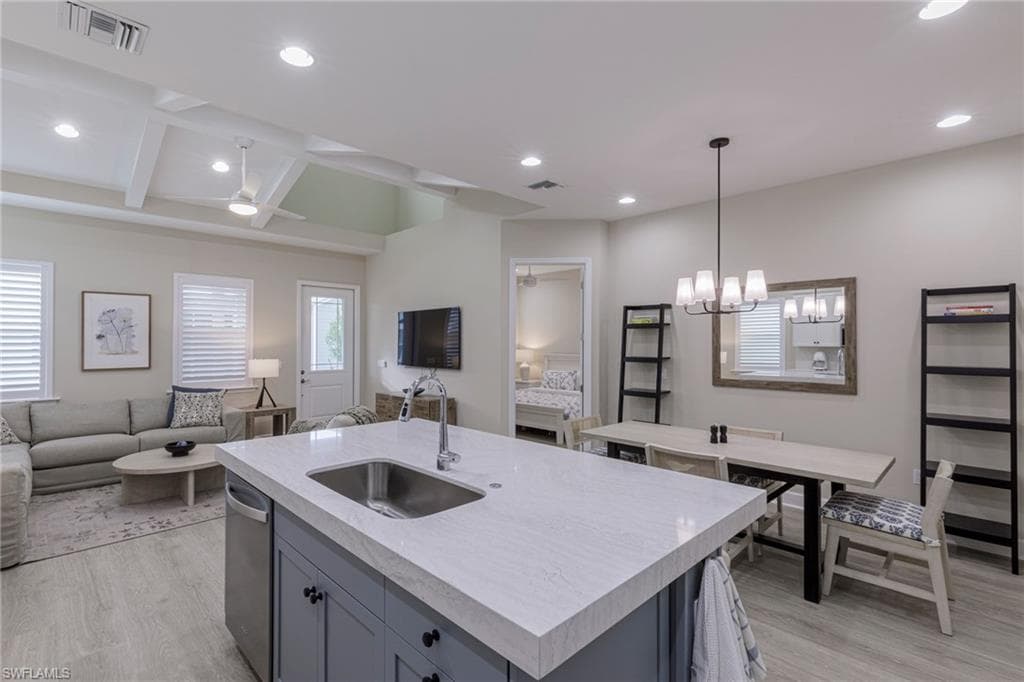 7184 Cayo Coco LN, NAPLES FL 34113-8