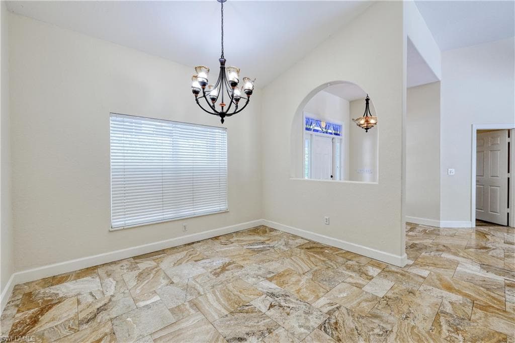 4701 Lone Pine CT, FORT MYERS FL 33905-14