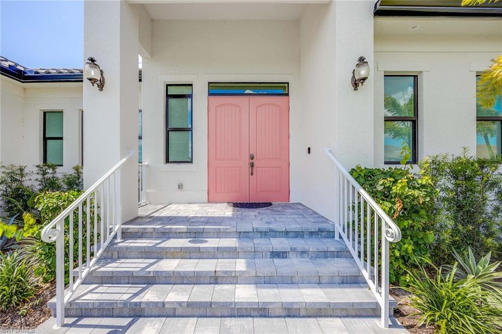 18457 Royal Hammock BLVD, NAPLES FL 34114-2