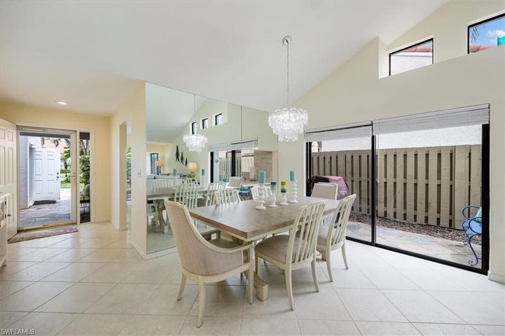 833 Reef Point CIR, NAPLES FL 34108-9