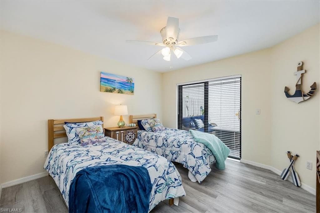 833 Reef Point CIR, NAPLES FL 34108-13