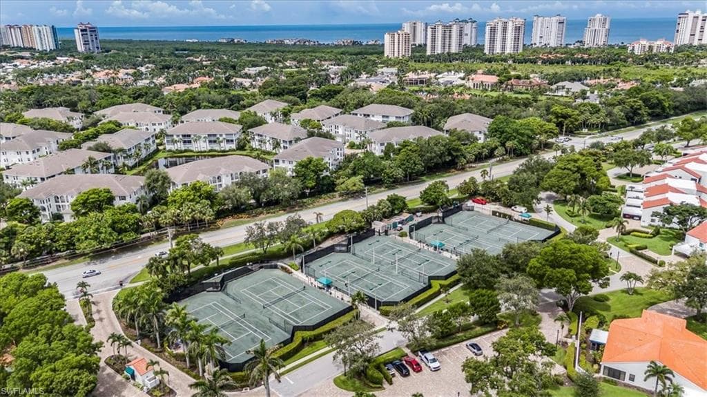 833 Reef Point CIR, NAPLES FL 34108-18