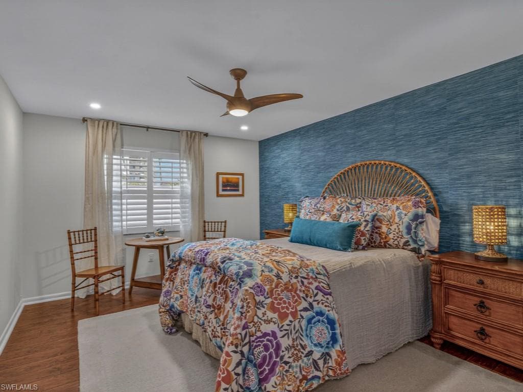 3500 Gulf Shore BLVD N # 104, NAPLES FL 34103-16