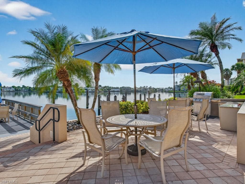 3500 Gulf Shore BLVD N # 104, NAPLES FL 34103-2