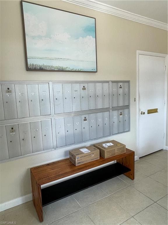 3500 Gulf Shore BLVD N # 104, NAPLES FL 34103-23