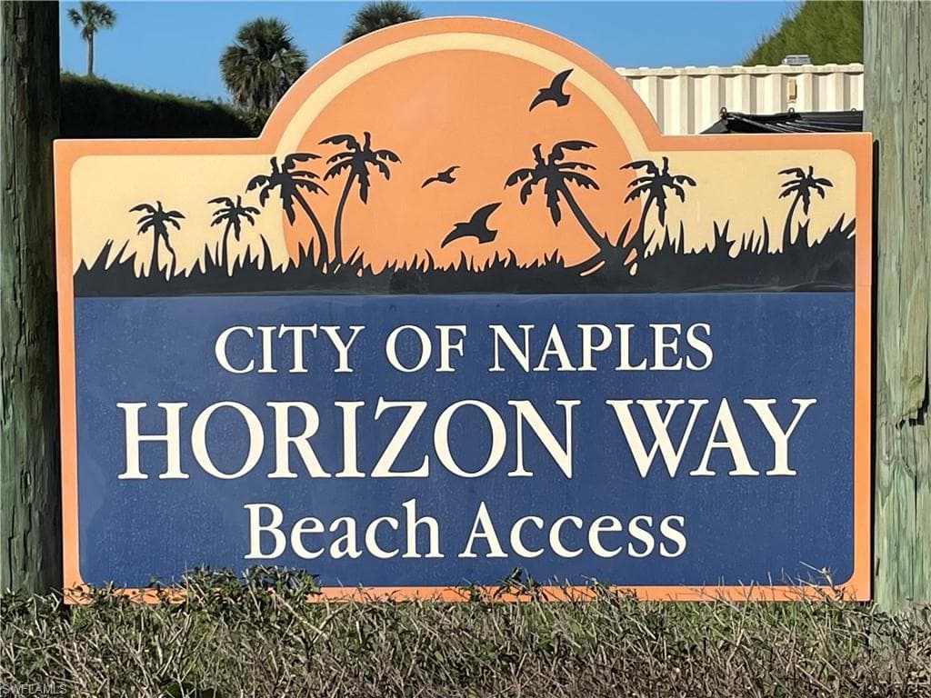 3500 Gulf Shore BLVD N # 104, NAPLES FL 34103-29