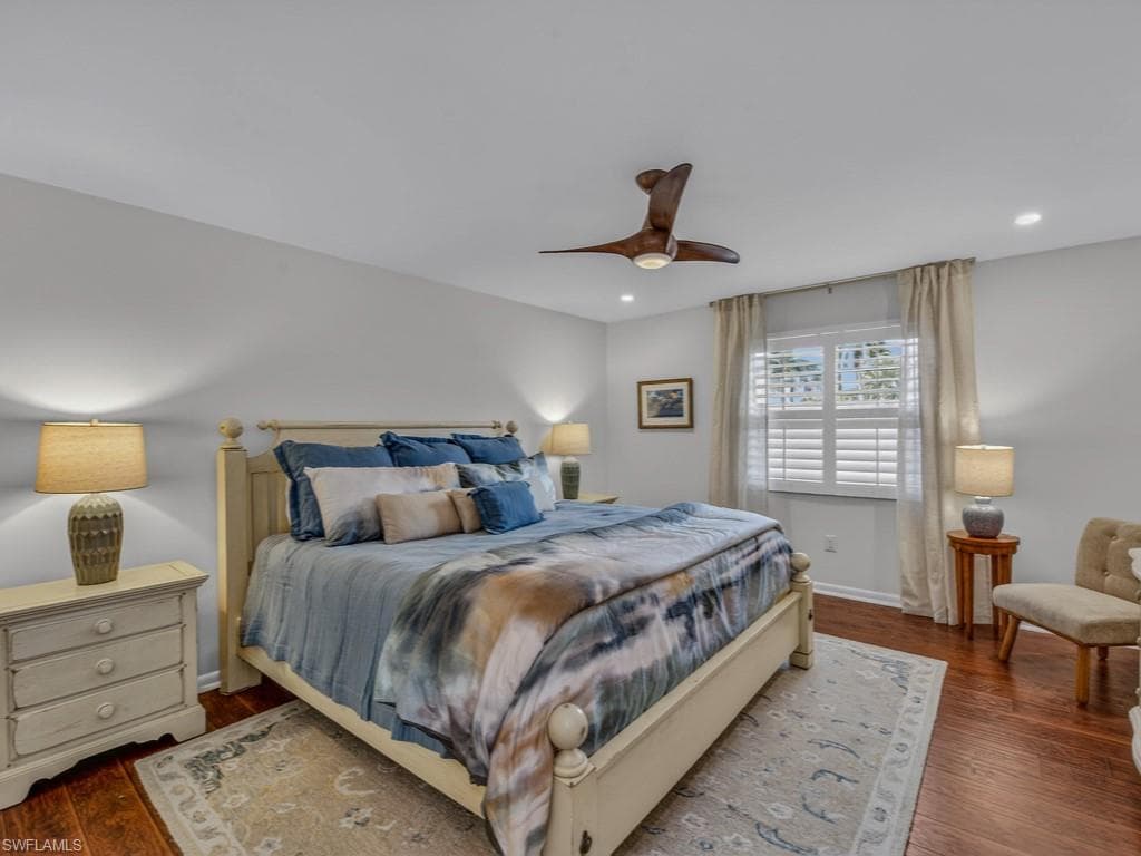 3500 Gulf Shore BLVD N # 104, NAPLES FL 34103-13