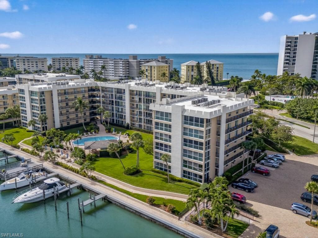 3500 Gulf Shore BLVD N # 104, NAPLES FL 34103-24