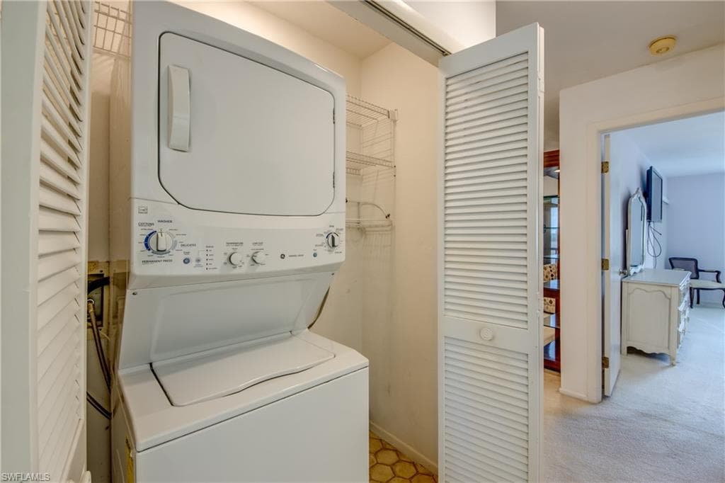 11060 Caravel CIR # 309, FORT MYERS FL 33908-15