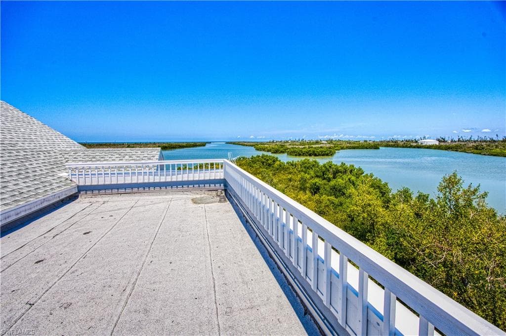 5438 Shearwater DR, SANIBEL FL 33957-2