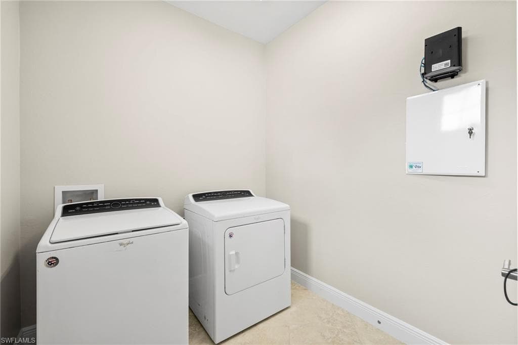 15140 Palmer Lake CIR # 201, NAPLES FL 34109-17