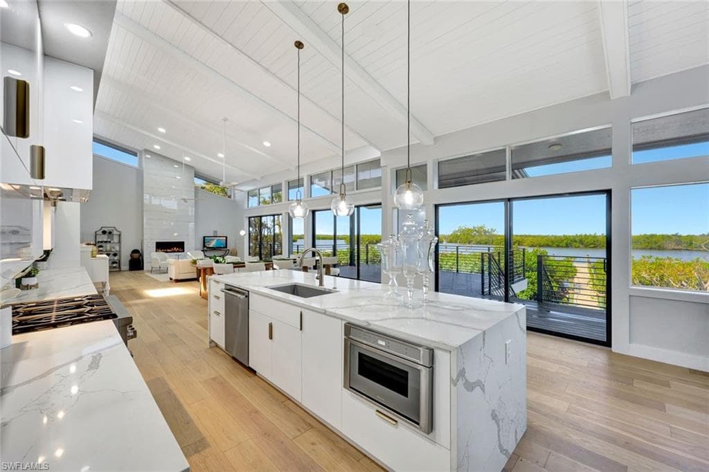 5435 Osprey CT, SANIBEL FL 33957-16