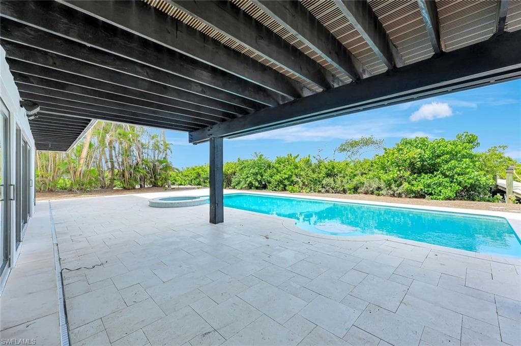 5435 Osprey CT, SANIBEL FL 33957-42