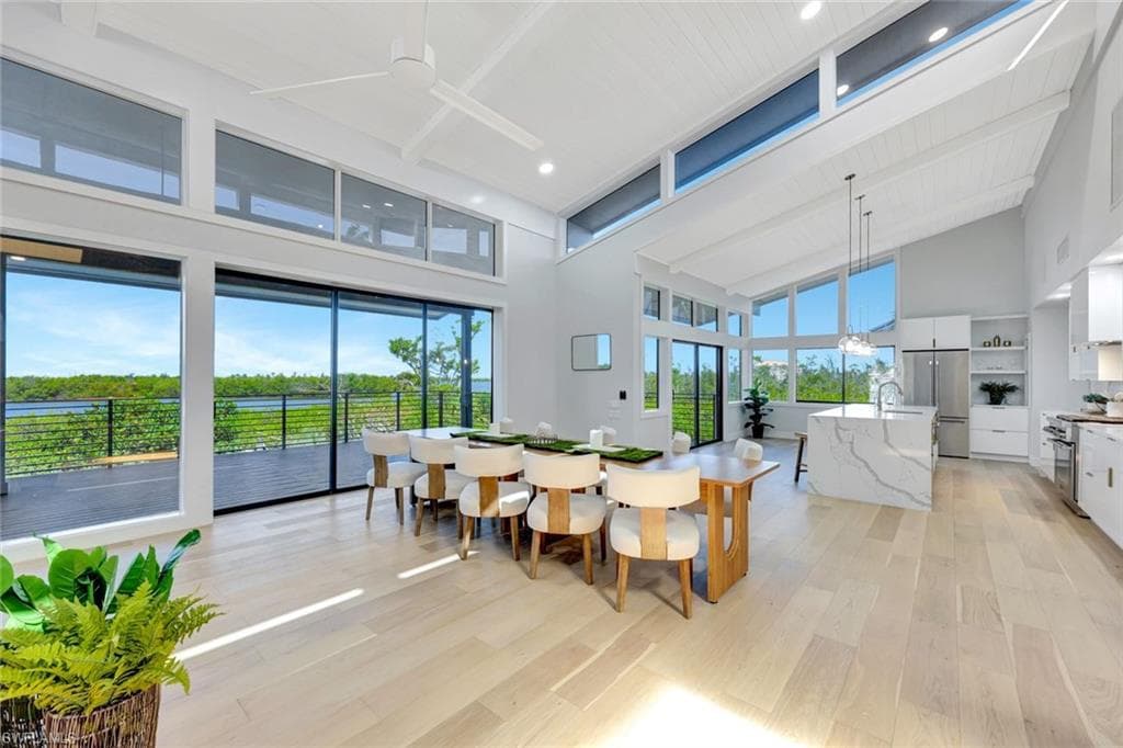 5435 Osprey CT, SANIBEL FL 33957-19