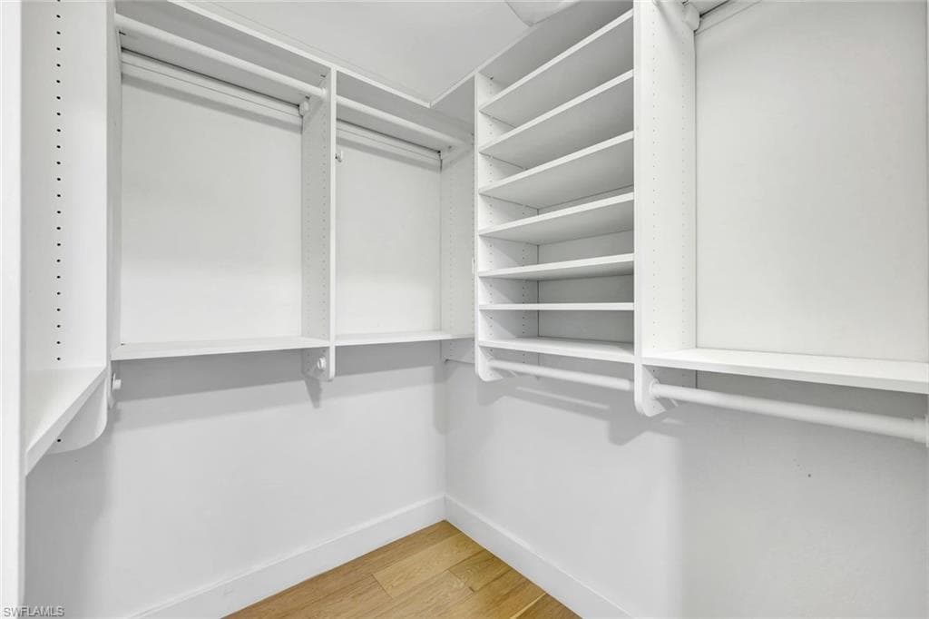 5435 Osprey CT, SANIBEL FL 33957-23