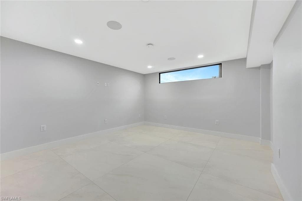 5435 Osprey CT, SANIBEL FL 33957-37