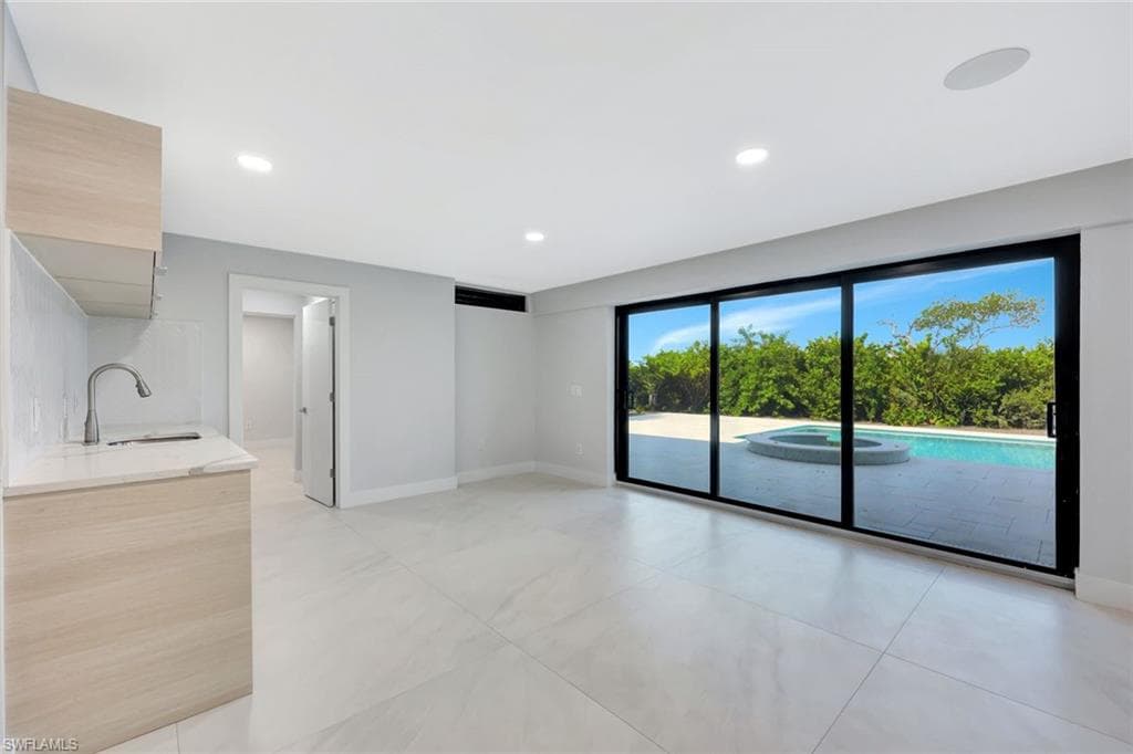 5435 Osprey CT, SANIBEL FL 33957-9