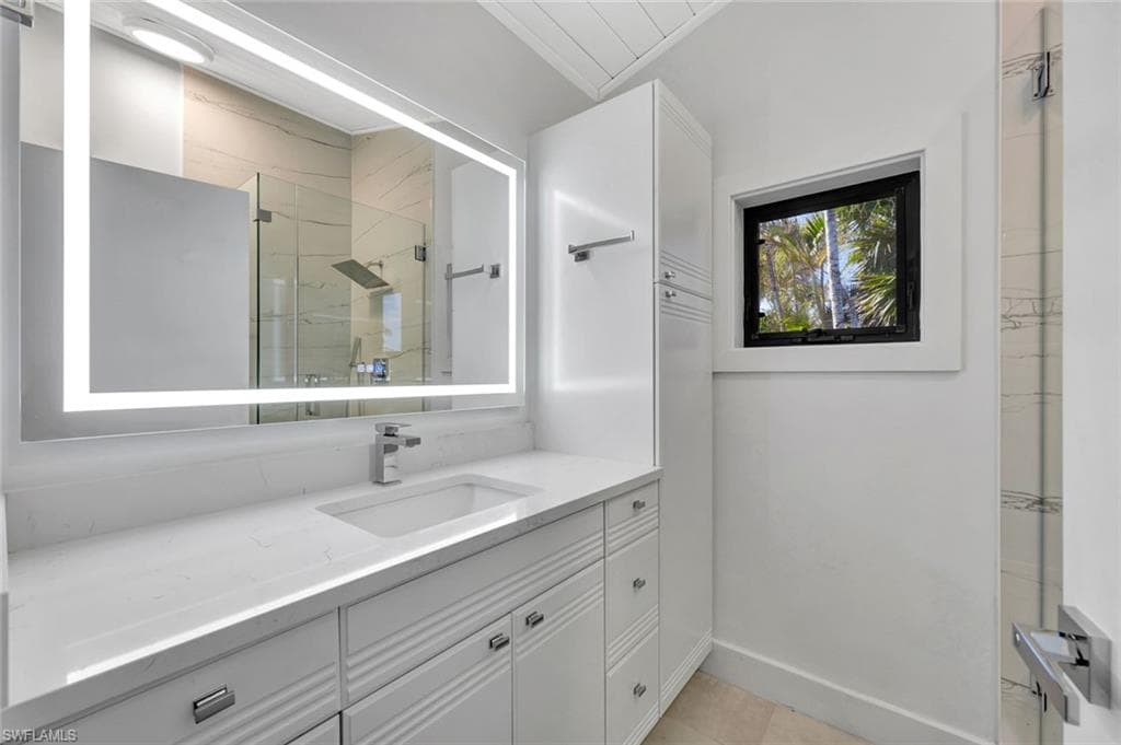 5435 Osprey CT, SANIBEL FL 33957-32