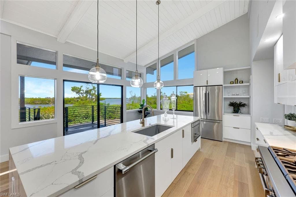 5435 Osprey CT, SANIBEL FL 33957-17