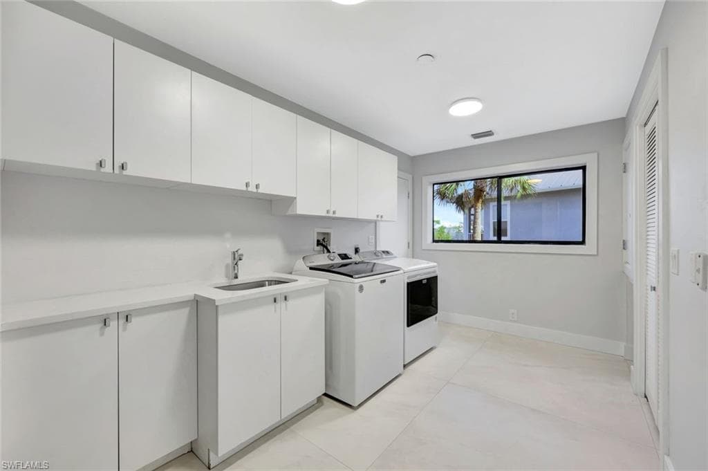 5435 Osprey CT, SANIBEL FL 33957-38