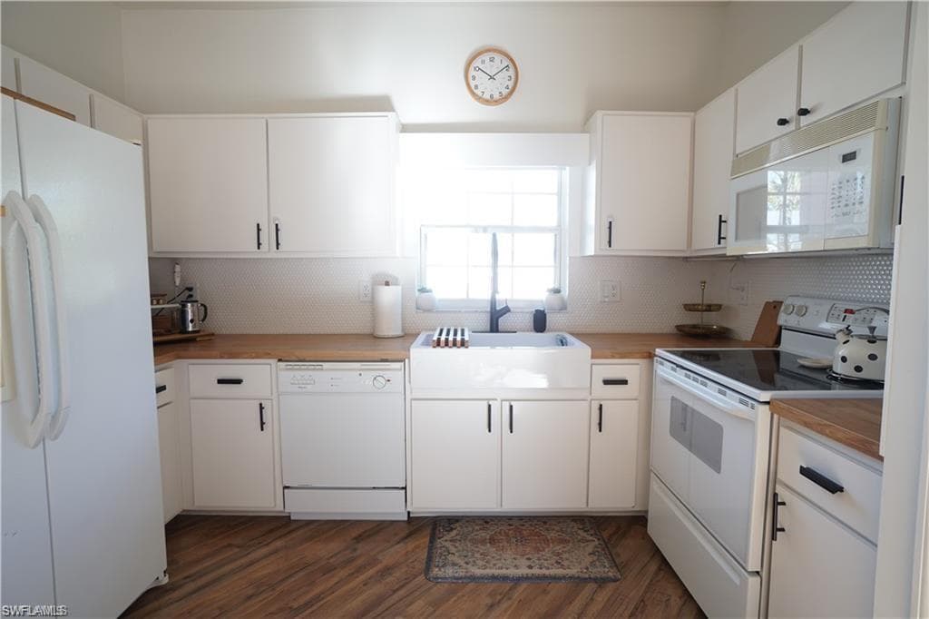 10740 Pearl Bay CIR, ESTERO FL 33928-10