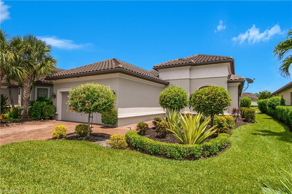 9126 Trivoli TER, NAPLES FL 34119-44