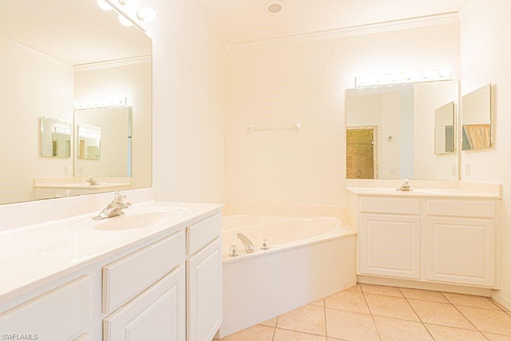 3301 Coconut Island DR # 101, ESTERO FL 34134-18