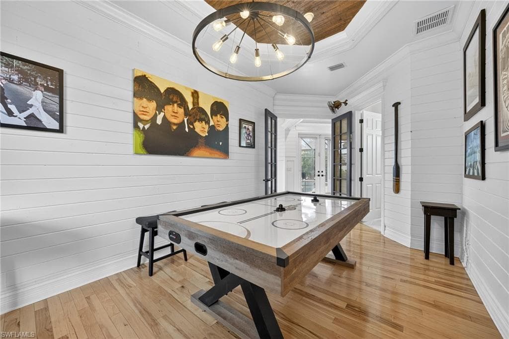 1041 S Town and River DR, FORT MYERS FL 33919-22