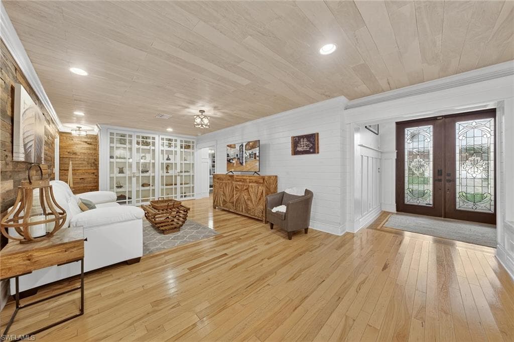 1041 S Town and River DR, FORT MYERS FL 33919-5