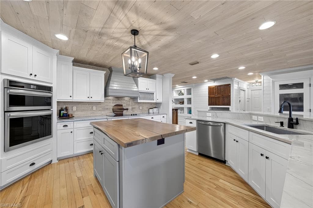 1041 S Town and River DR, FORT MYERS FL 33919-11