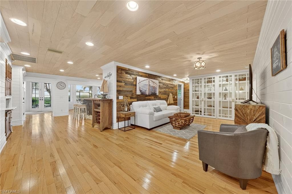 1041 S Town and River DR, FORT MYERS FL 33919-6