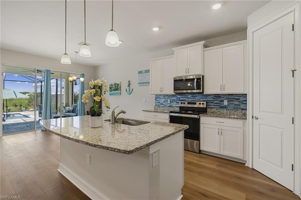 18160 Everson Miles CIR, NORTH FORT MYERS FL 33917-2