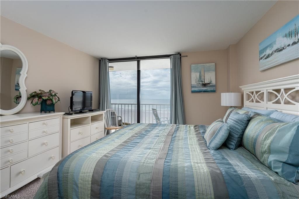 260 Seaview CT # 1605, MARCO ISLAND FL 34145-16