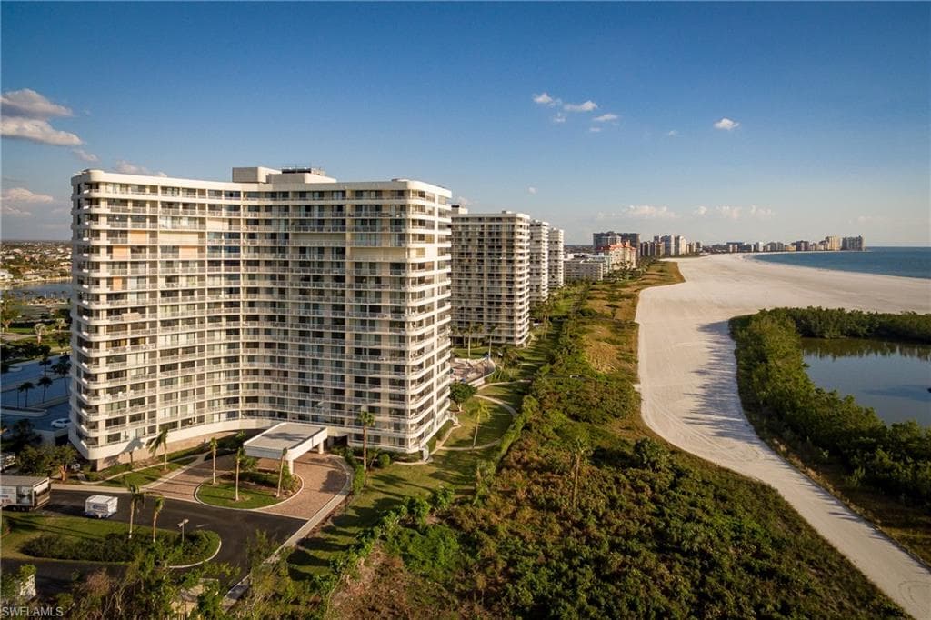 260 Seaview CT # 1605, MARCO ISLAND FL 34145-24