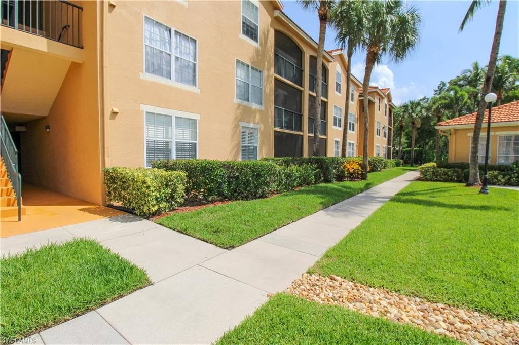 8659 River Homes LN # 1108, BONITA SPRINGS FL 34135-2