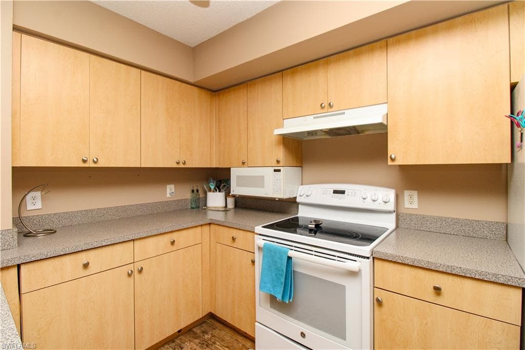 8659 River Homes LN # 1108, BONITA SPRINGS FL 34135-10