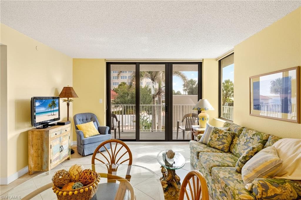 8701 Estero BLVD # 105, BONITA SPRINGS FL 33931-4