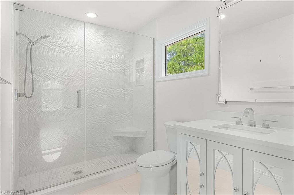 1825 6th ST S, NAPLES FL 34102-35