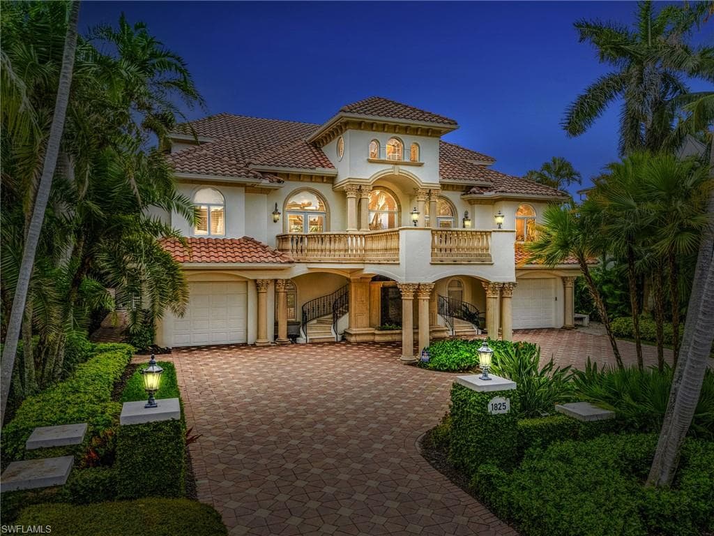 1825 6th ST S, NAPLES FL 34102-37