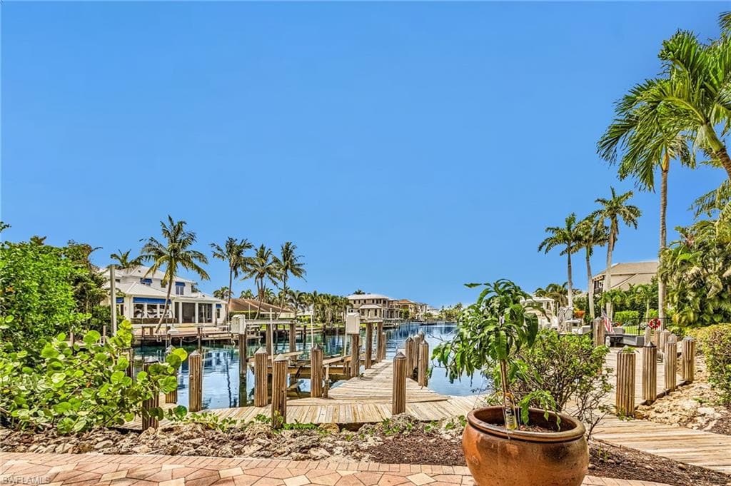1825 6th ST S, NAPLES FL 34102-40