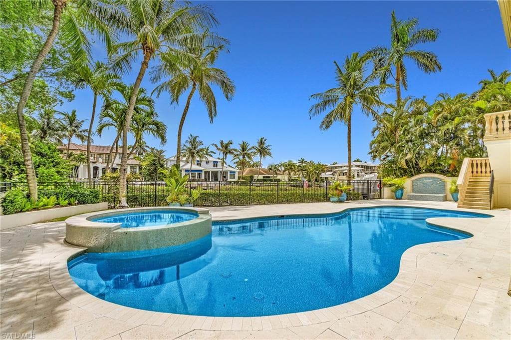 1825 6th ST S, NAPLES FL 34102-14