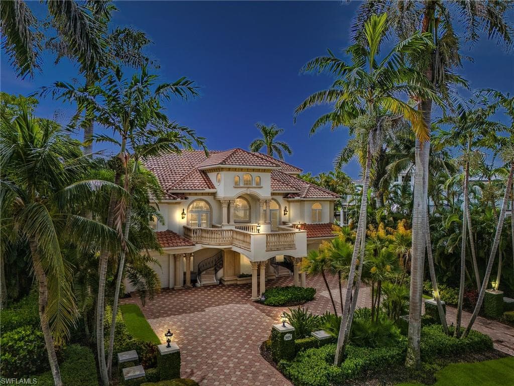 1825 6th ST S, NAPLES FL 34102-7