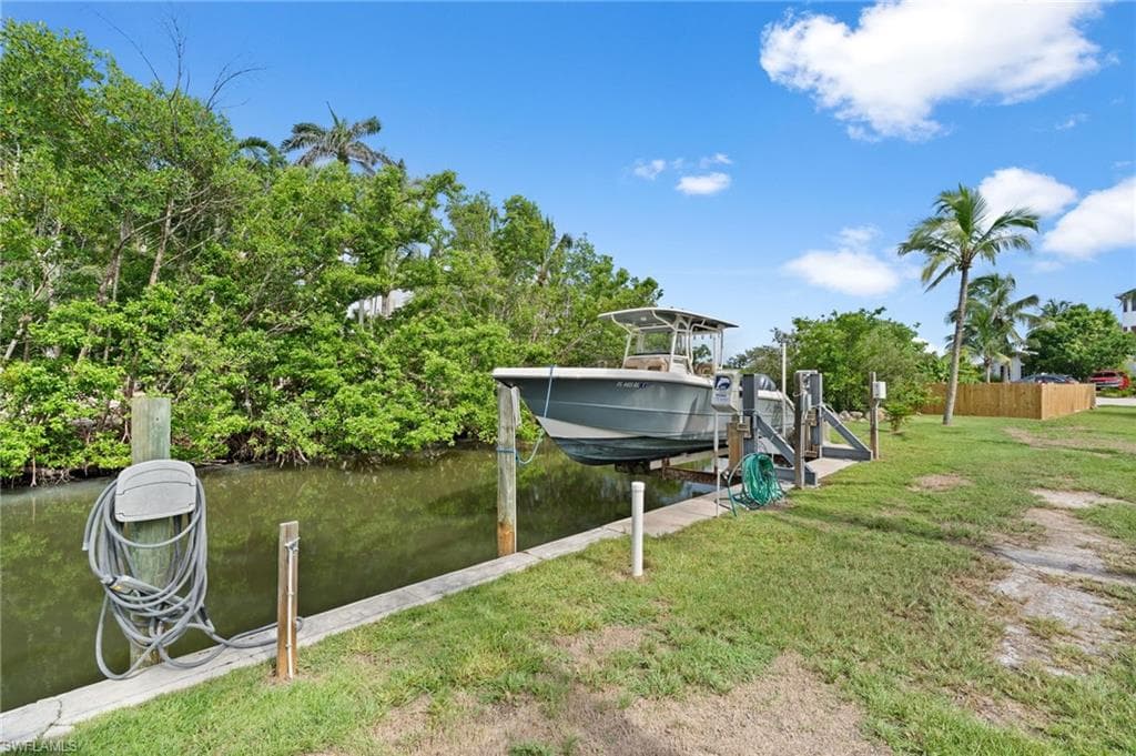 7660 Bocilla LN, BOKEELIA FL 33922-13