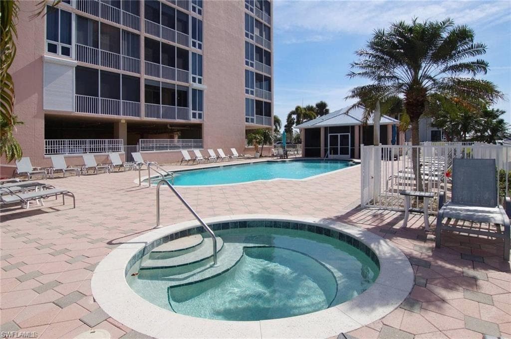 170 Lenell RD # 202, FORT MYERS BEACH FL 33931-24