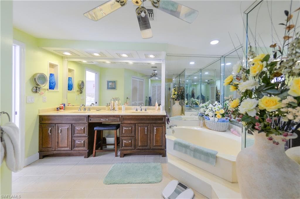 1614 Beach PKWY # 103, CAPE CORAL FL 33904-31