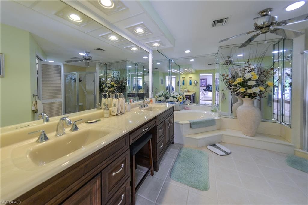 1614 Beach PKWY # 103, CAPE CORAL FL 33904-32