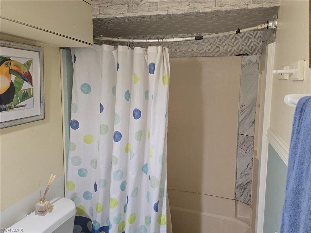 10632 Woods CIR # 1, BONITA SPRINGS FL 34135-16