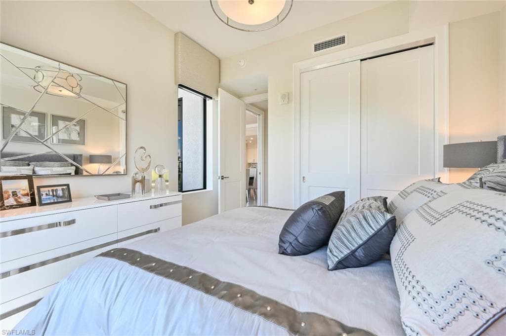 1111 Central Avenue # 303, NAPLES FL 34102-22