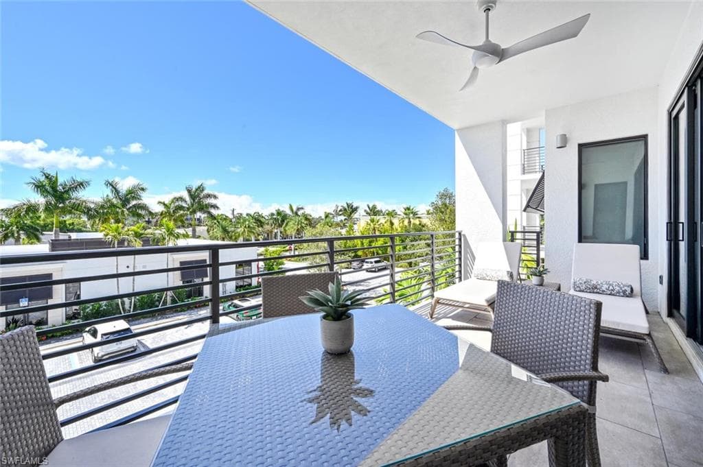 1111 Central Avenue # 303, NAPLES FL 34102-26