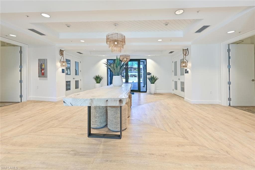 1111 Central Avenue # 303, NAPLES FL 34102-47